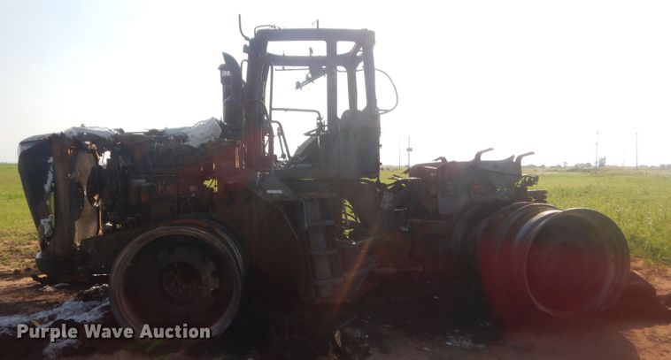 image for item HB9383 2014 John Deere  4WD tractor