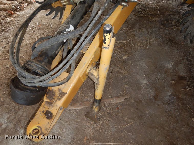 image for item HJ9518 Vermeer 605 Series K  round baler