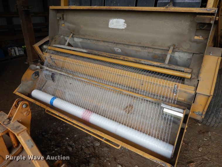 image for item HJ9518 Vermeer 605 Series K  round baler