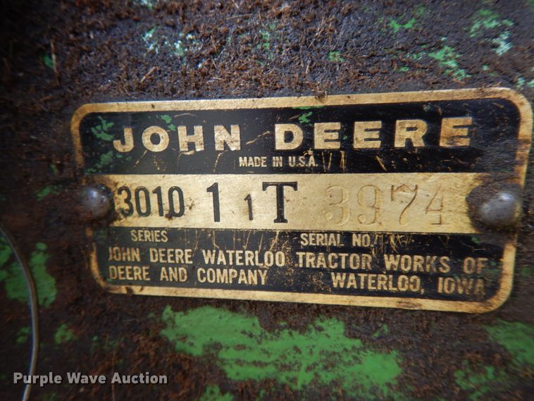 image for item HJ9525 John Deere 3010  tractor