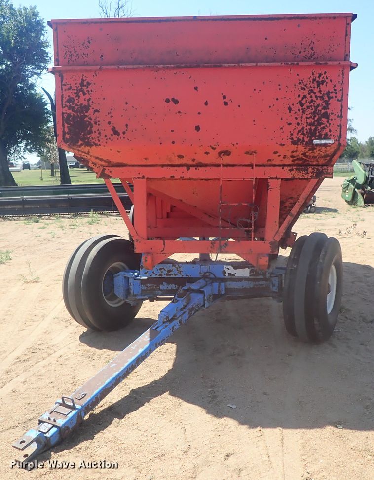 image for item HK9752 Gravity wagon