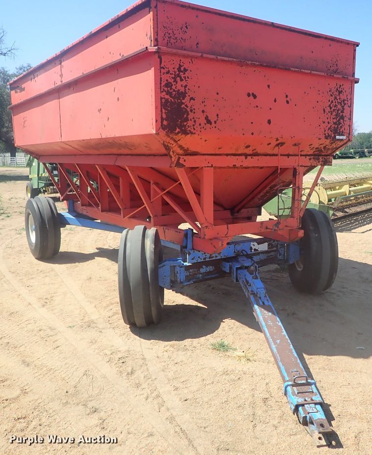 image for item HK9752 Gravity wagon