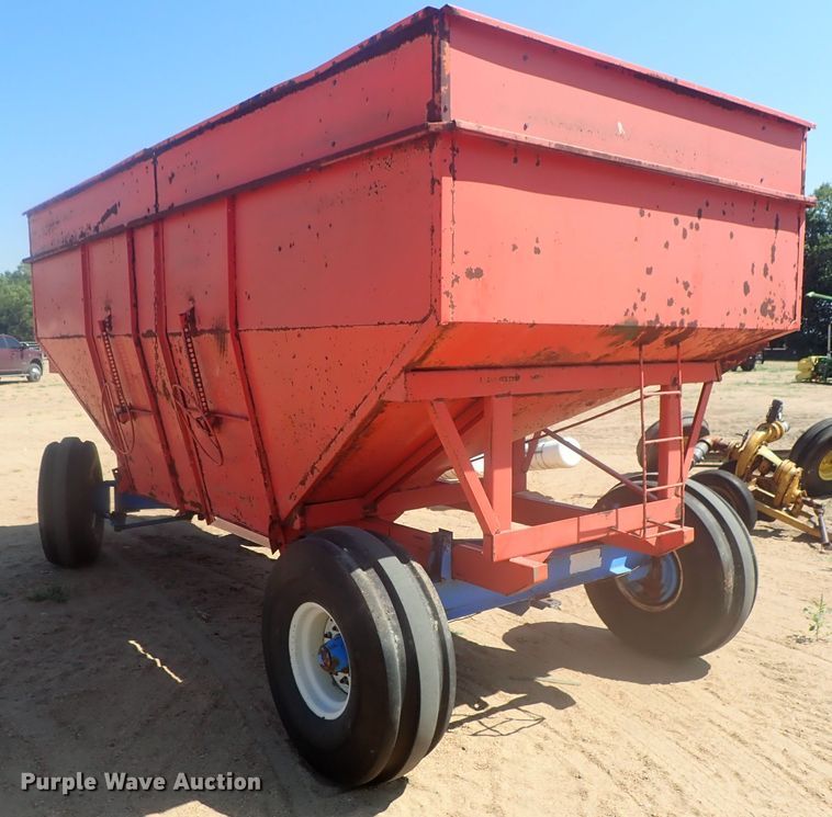 image for item HK9752 Gravity wagon