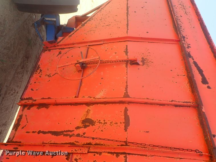 image for item HK9752 Gravity wagon