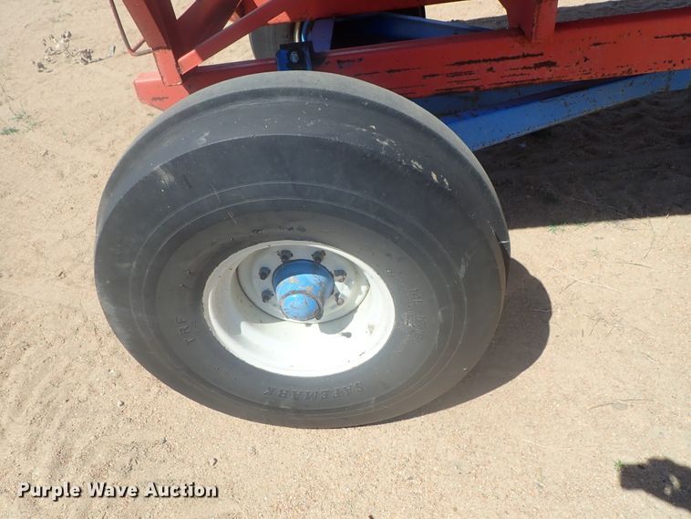 image for item HK9752 Gravity wagon