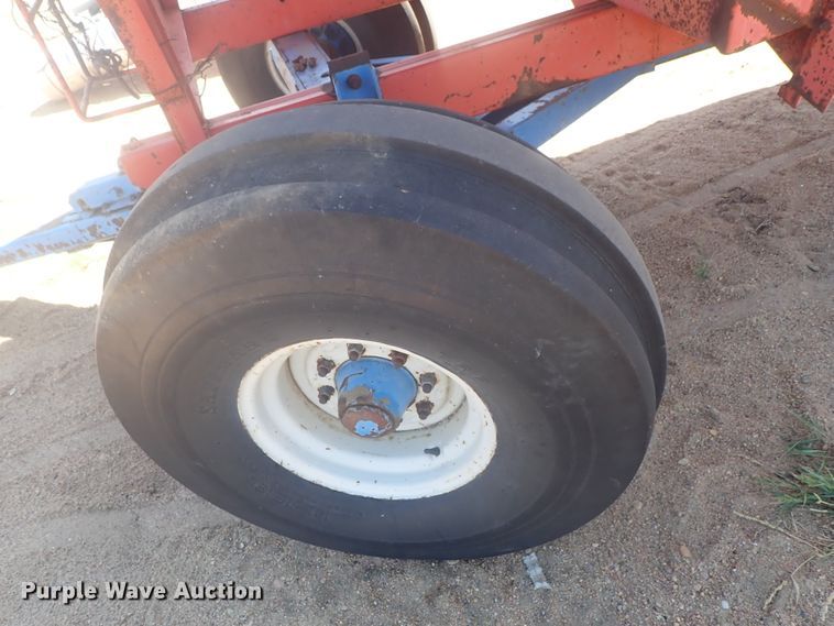 image for item HK9752 Gravity wagon