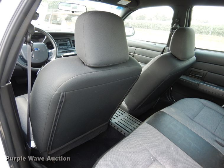 image for item DJ4371 2009 Ford Crown Victoria Police Interceptor