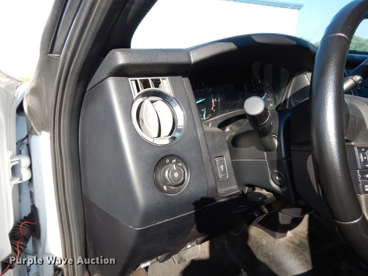 image for item DJ4374 2017 Ford Expedition EL  SUV