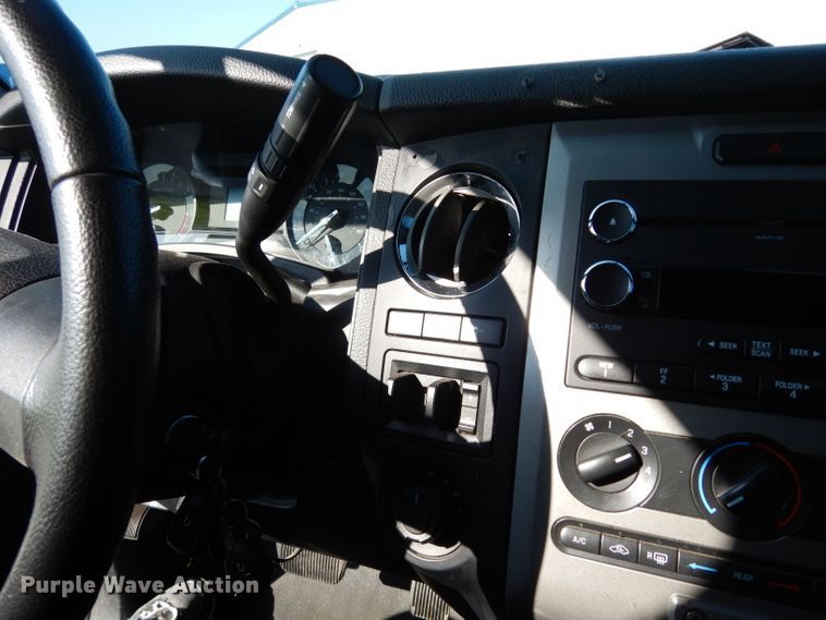 image for item DJ4374 2017 Ford Expedition EL  SUV