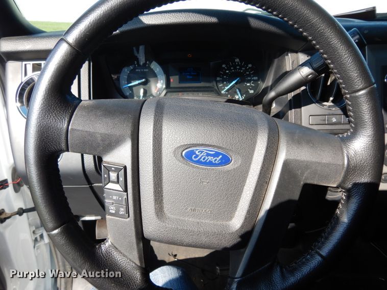 image for item DJ4374 2017 Ford Expedition EL  SUV