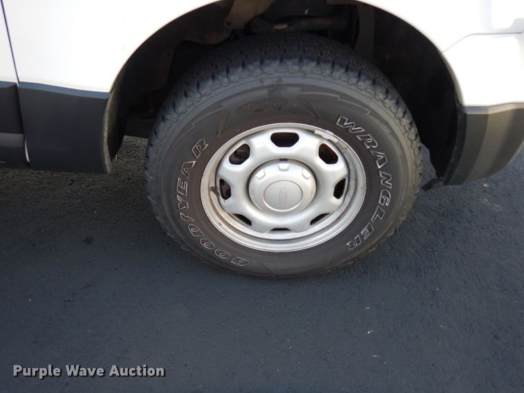 image for item DJ4374 2017 Ford Expedition EL  SUV