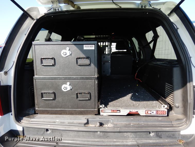 image for item DJ4374 2017 Ford Expedition EL  SUV