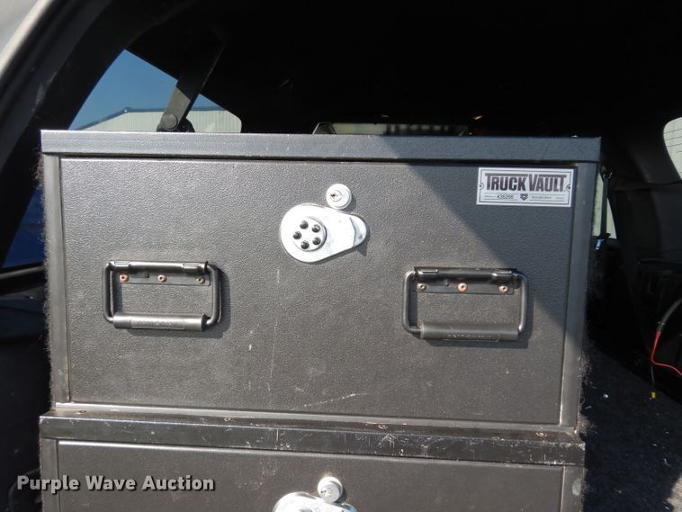 image for item DJ4374 2017 Ford Expedition EL  SUV