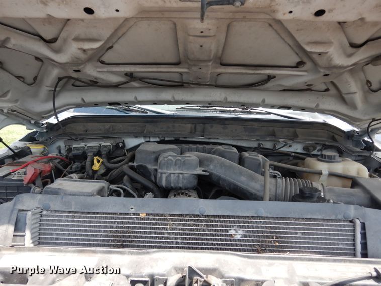 image for item DJ4376 2015 Ford F250 Super Duty XL  Crew Cab utility bed pickup truck