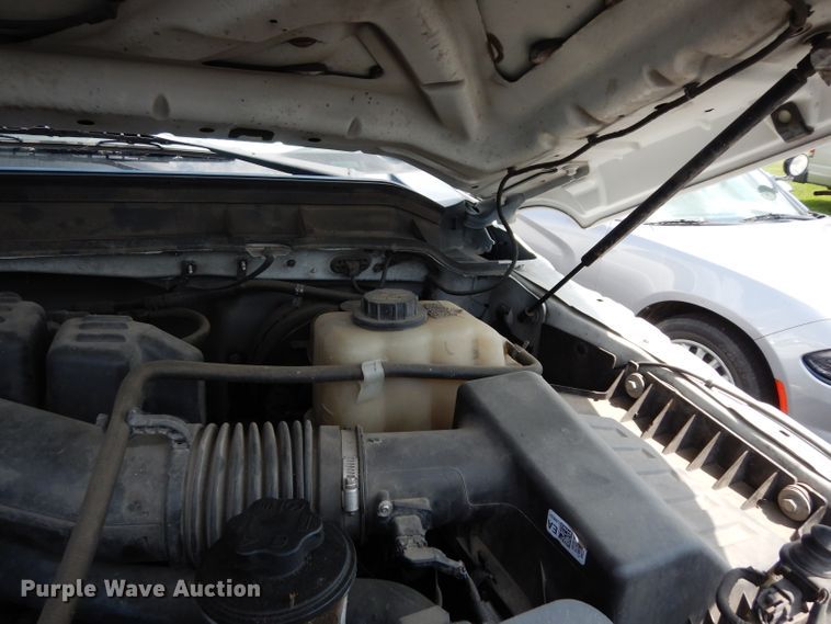 image for item DJ4376 2015 Ford F250 Super Duty XL  Crew Cab utility bed pickup truck