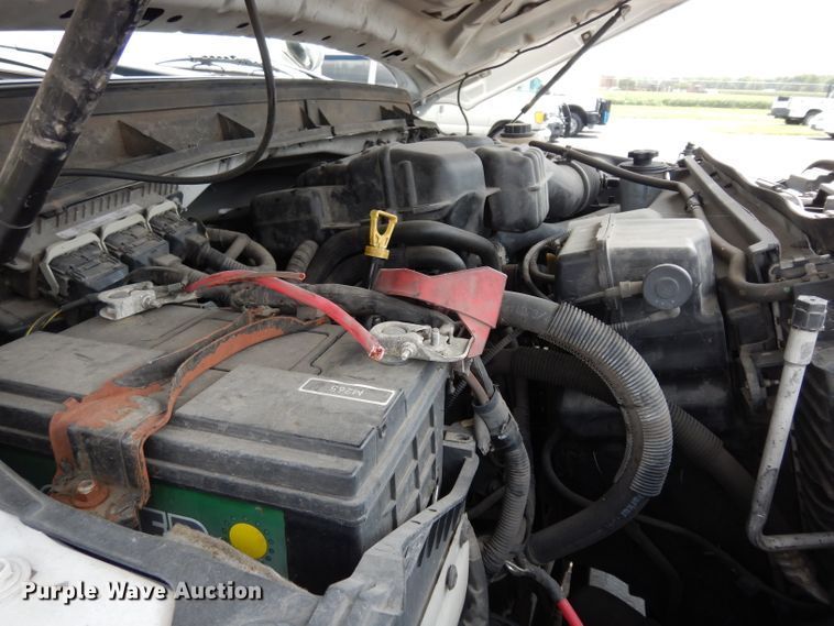 image for item DJ4376 2015 Ford F250 Super Duty XL  Crew Cab utility bed pickup truck