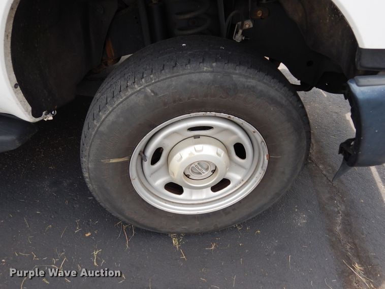 image for item DJ4376 2015 Ford F250 Super Duty XL  Crew Cab utility bed pickup truck