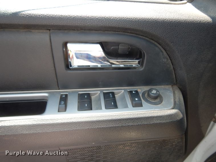 image for item DJ4379 2017 Ford Expedition EL  SUV