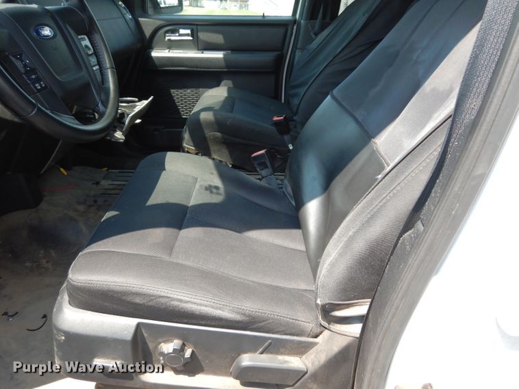 image for item DJ4379 2017 Ford Expedition EL  SUV