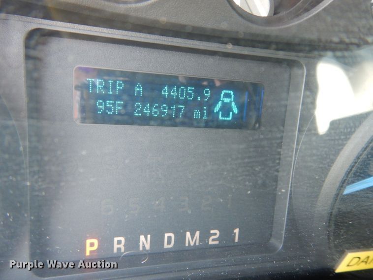 image for item DJ4381 2014 Ford F250 Super Duty XL  Crew Cab utility bed pickup truck