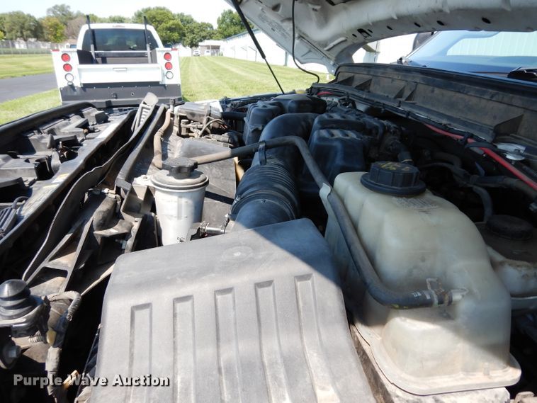 image for item DJ4381 2014 Ford F250 Super Duty XL  Crew Cab utility bed pickup truck