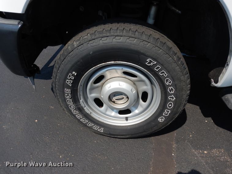 image for item DJ4381 2014 Ford F250 Super Duty XL  Crew Cab utility bed pickup truck