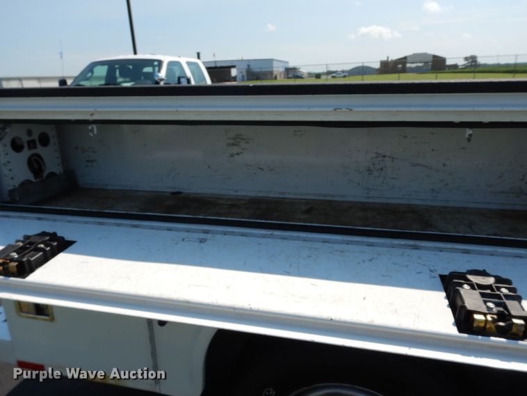 image for item DJ4381 2014 Ford F250 Super Duty XL  Crew Cab utility bed pickup truck