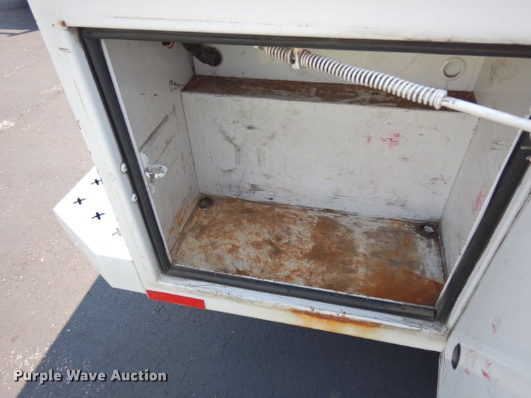 image for item DJ4381 2014 Ford F250 Super Duty XL  Crew Cab utility bed pickup truck