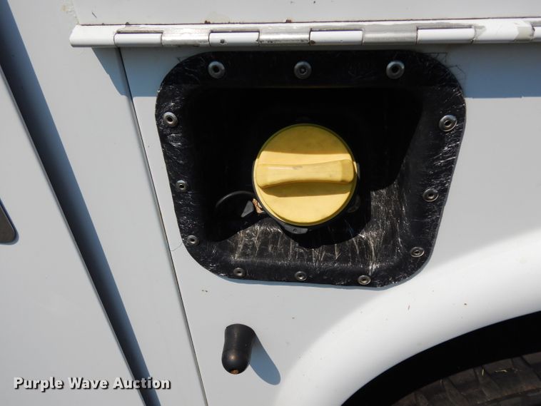 image for item DJ4381 2014 Ford F250 Super Duty XL  Crew Cab utility bed pickup truck