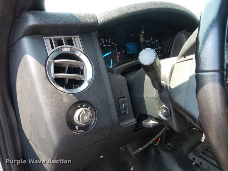 image for item DJ4382 2017 Ford Expedition EL  SUV