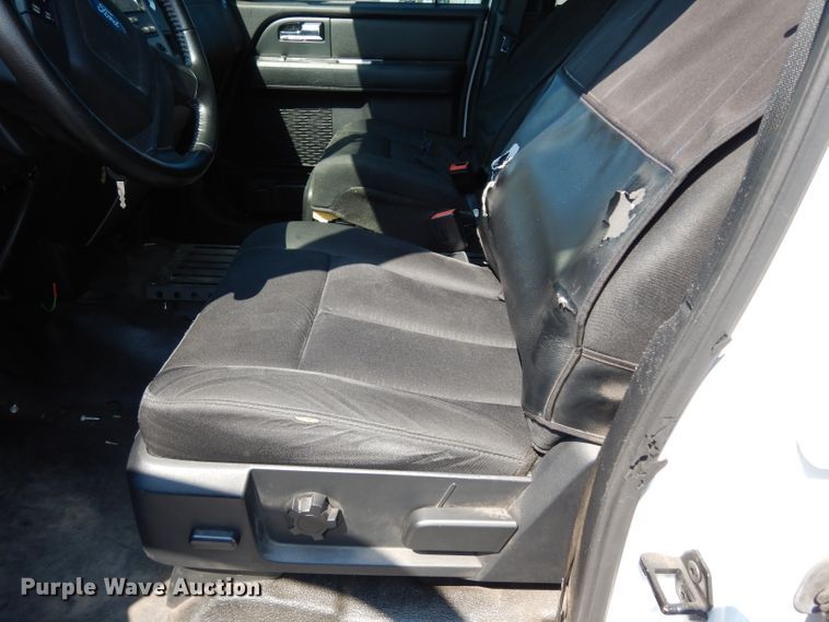 image for item DJ4382 2017 Ford Expedition EL  SUV