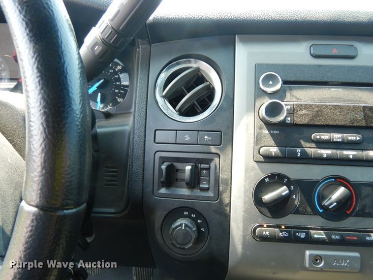 image for item DJ4382 2017 Ford Expedition EL  SUV