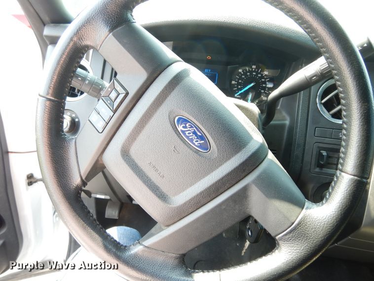 image for item DJ4382 2017 Ford Expedition EL  SUV