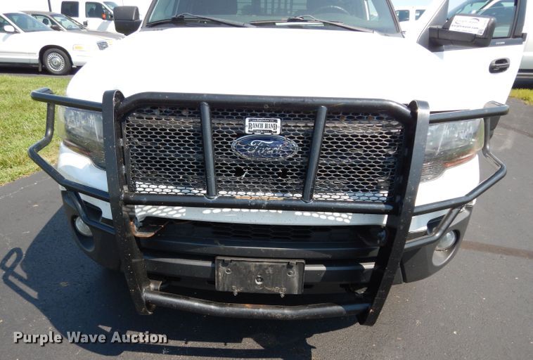 image for item DJ4382 2017 Ford Expedition EL  SUV