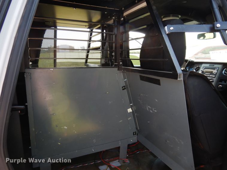 image for item DJ4382 2017 Ford Expedition EL  SUV