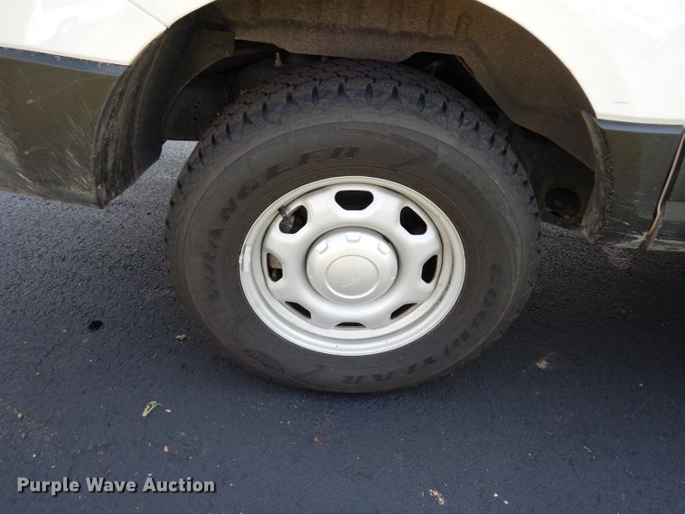 image for item DJ4382 2017 Ford Expedition EL  SUV