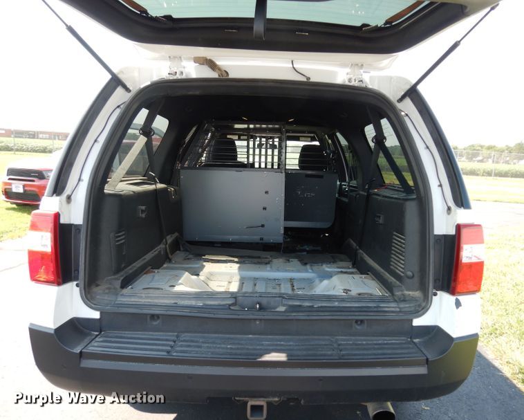 image for item DJ4382 2017 Ford Expedition EL  SUV