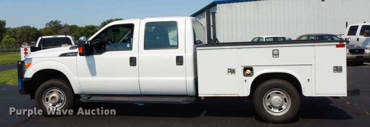 image for item DJ4383 2014 Ford F250 Super Duty XL  Crew Cab utility bed pickup truck