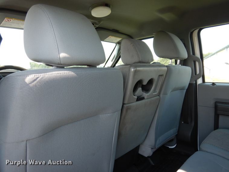 image for item DJ4383 2014 Ford F250 Super Duty XL  Crew Cab utility bed pickup truck