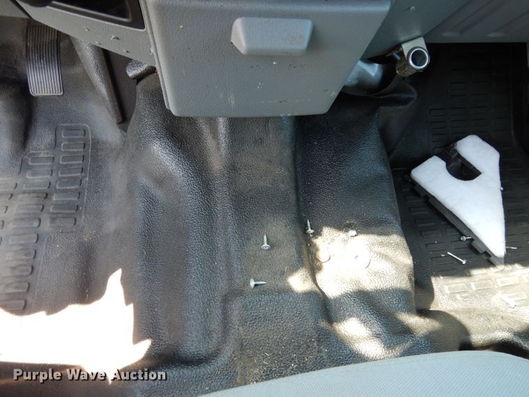 image for item DJ4383 2014 Ford F250 Super Duty XL  Crew Cab utility bed pickup truck