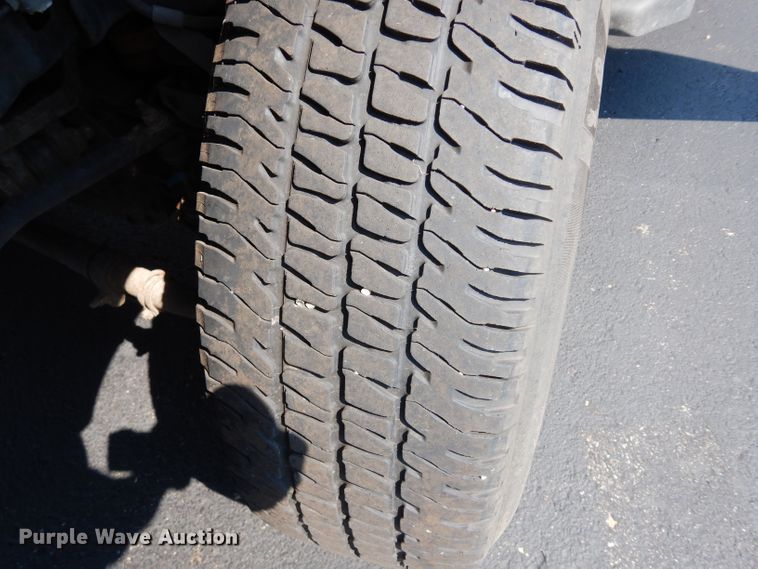 image for item DJ4383 2014 Ford F250 Super Duty XL  Crew Cab utility bed pickup truck