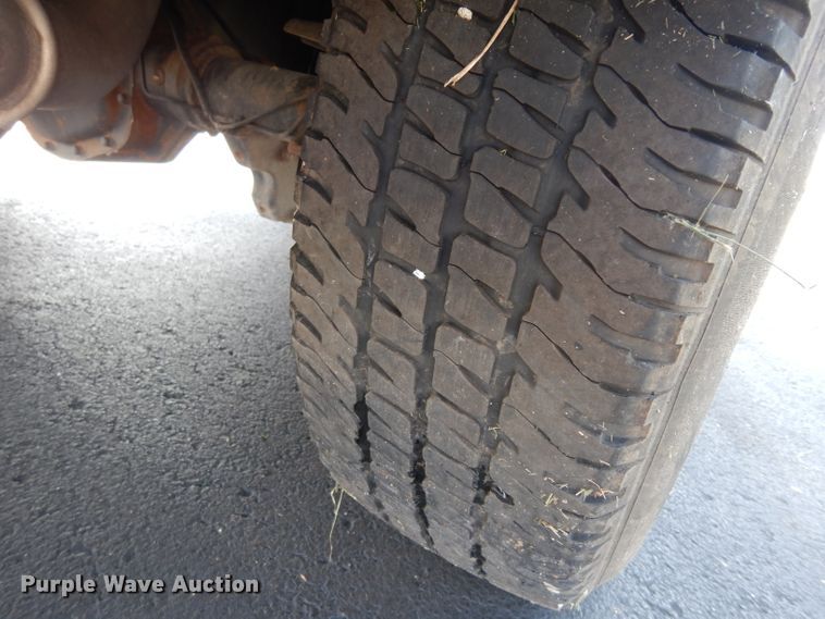 image for item DJ4383 2014 Ford F250 Super Duty XL  Crew Cab utility bed pickup truck