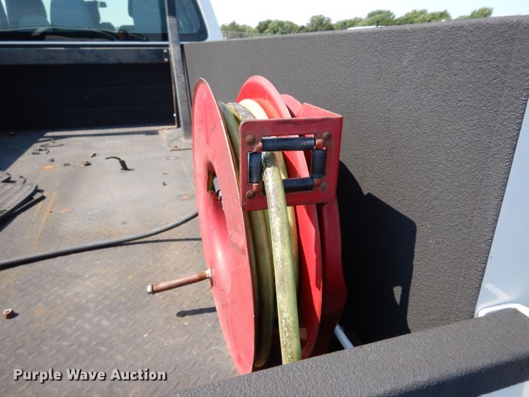 image for item DJ4383 2014 Ford F250 Super Duty XL  Crew Cab utility bed pickup truck