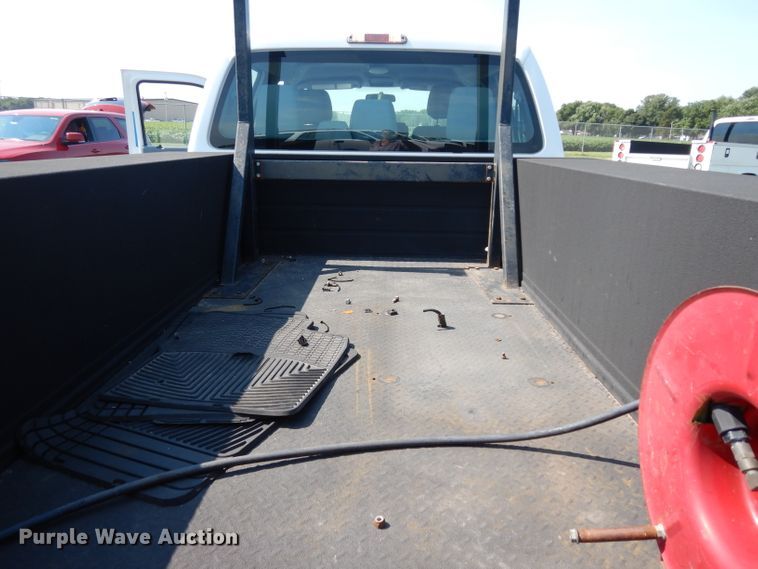 image for item DJ4383 2014 Ford F250 Super Duty XL  Crew Cab utility bed pickup truck