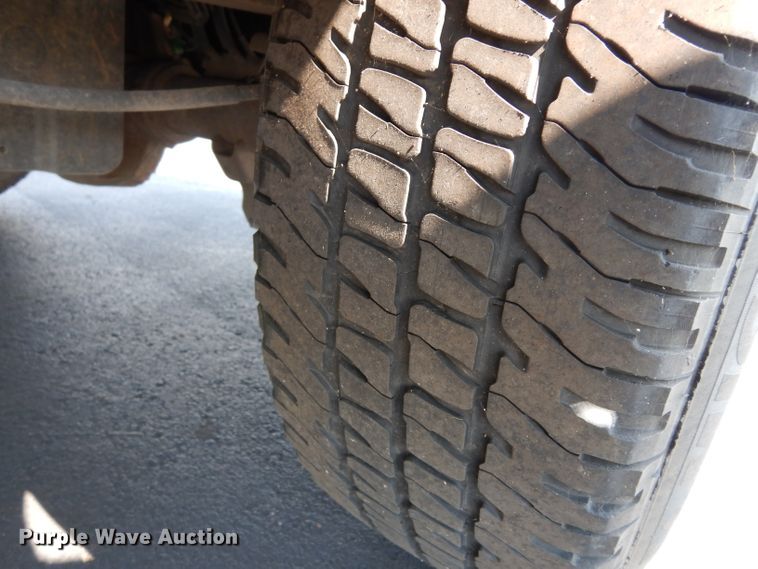 image for item DJ4383 2014 Ford F250 Super Duty XL  Crew Cab utility bed pickup truck