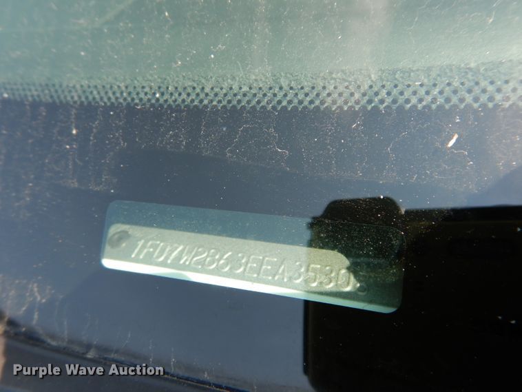 image for item DJ4383 2014 Ford F250 Super Duty XL  Crew Cab utility bed pickup truck