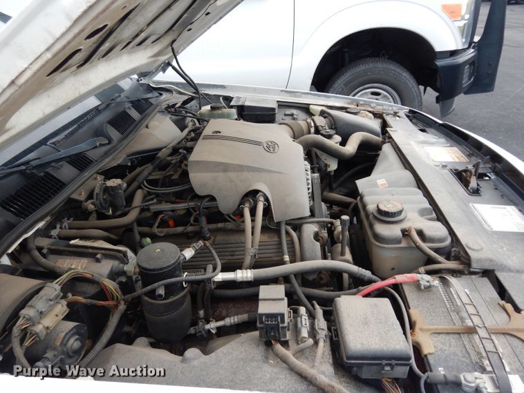 image for item DJ4384 2000 Ford Crown Victoria Police Interceptor