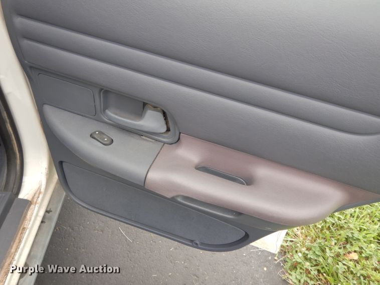 image for item DJ4384 2000 Ford Crown Victoria Police Interceptor