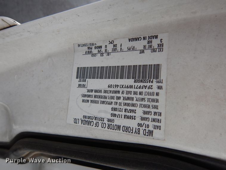 image for item DJ4384 2000 Ford Crown Victoria Police Interceptor