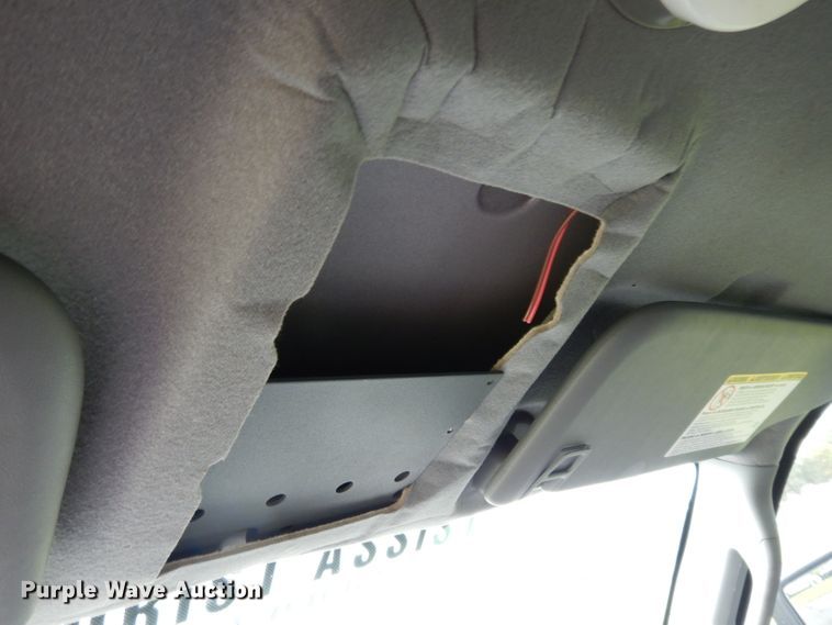 image for item DJ4385 2015 Ford F250 Super Duty  Crew Cab utility bed pickup truck